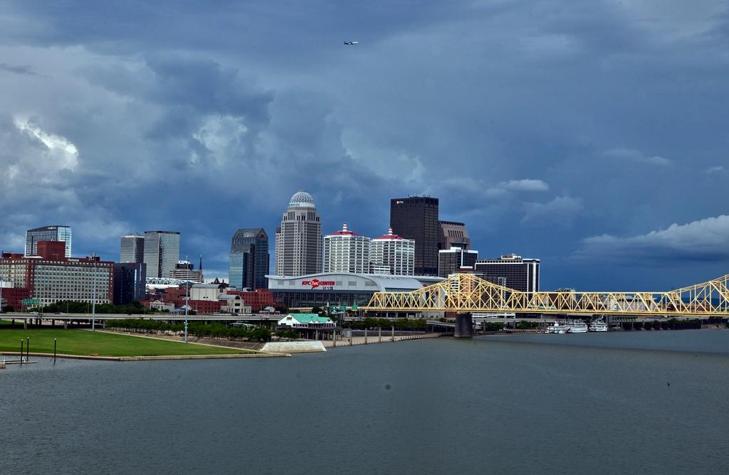Louisville Sleep Experts Share 5 Strategies for Night Shift Workers
